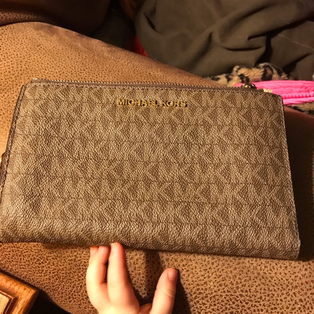 Michael Kors Jet Set Double Wristlet